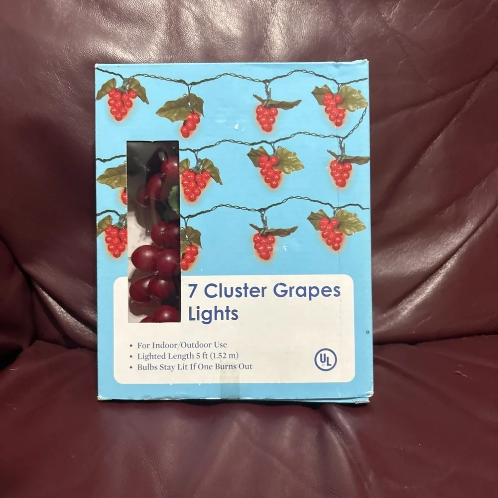 Vintage 7 Cluster‎ Grapes Lights NIB Beautiful Color Patio 5 Ft. Long